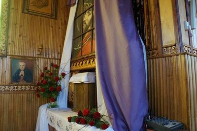 Wielkanocny wystrój kościoła