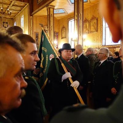 Uroczystość poświęcenia sztandaru Koła Łowieckiego "Lis" z Radomia